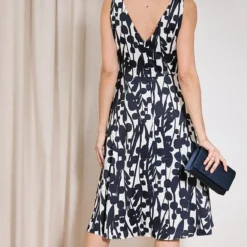 Vera Mont ROBE VERAMONT 4707 4083 14 Vera Mont ROBE VERAMONT 4707 4083 -Modes Sylphide Soldes Magasin 014045 ROBE 4707 4083 VERAMONT MARINE BLC 4