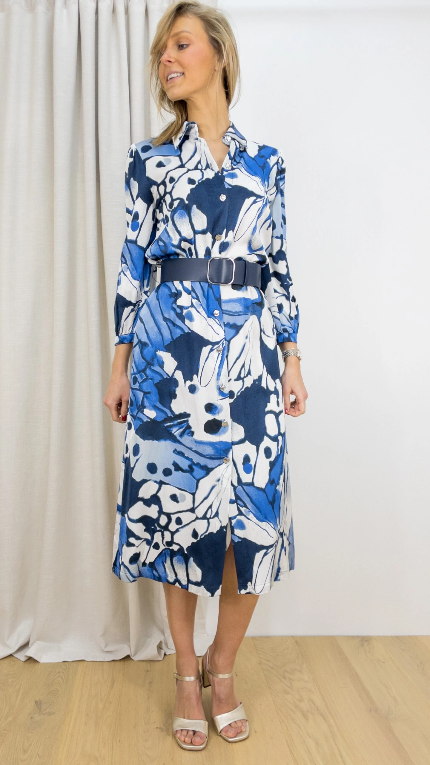 ROBE CAROLINE BISS 1120 3 ROBE CAROLINE BISS 1120