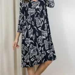 ROBE JANIS & JOHN CORIE -Modes Sylphide Soldes Magasin 014906 ROBE CORIE JANIS JOHN IMP NOIR 4 scaled