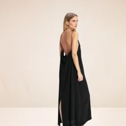 Karma Koma Robe Agatta Noir Ou Maquis