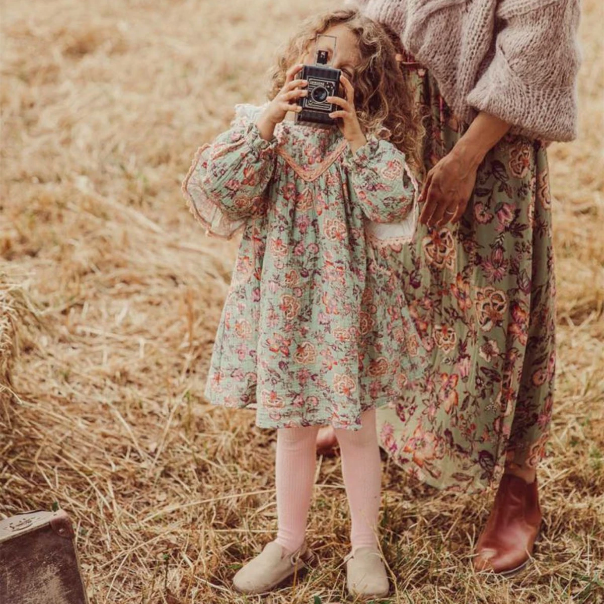 Louise Misha Robe Bohème "Lara" Khaki Tropical Loon 4 Louise Misha Robe Bohème "Lara" Khaki Tropical Loon – Image 2